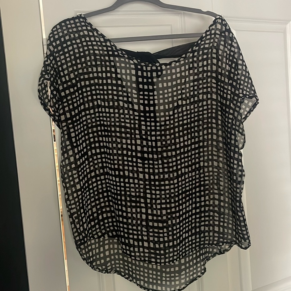 Black and White bow detail top